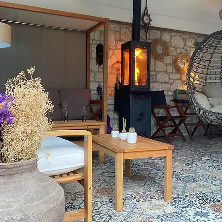 Kayezta 2* Αλακάτι