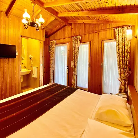 Kayezta Hotel 2*